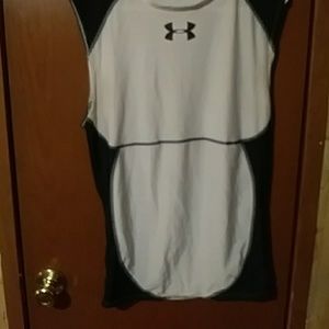 Under armour sleeveless shirt